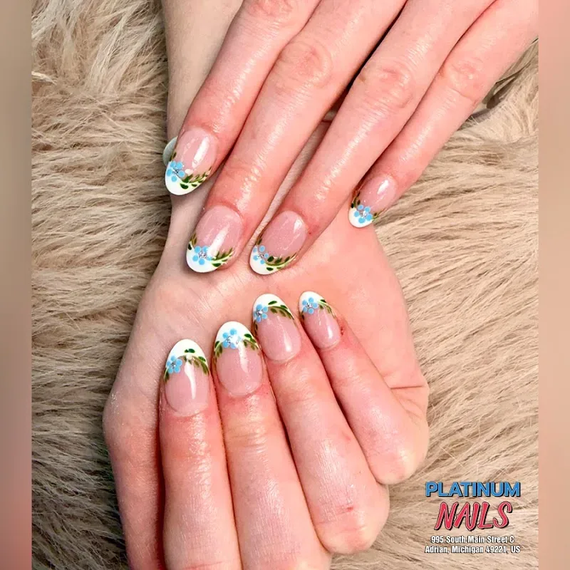 Platinum Nails — Nail salon in Adrian